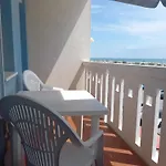 Daire Giulio's - Beachfront *