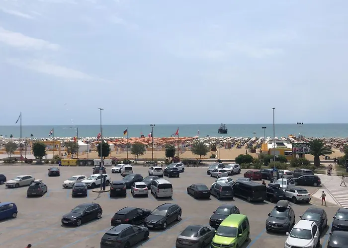 Giulio's - Beachfront * Бібіоне